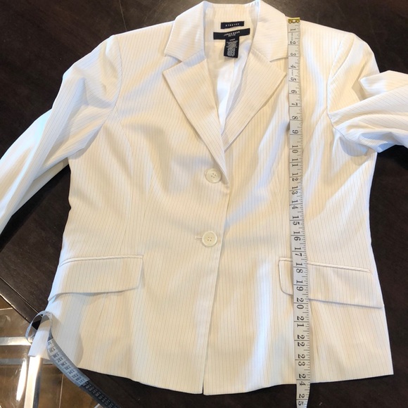 Jones New York White Striped Suit - Picture 7 of 11